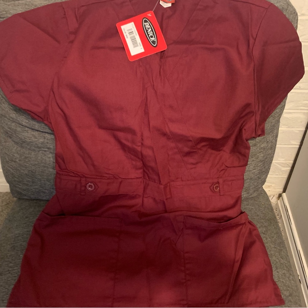 Denice Scrub Top- size small
